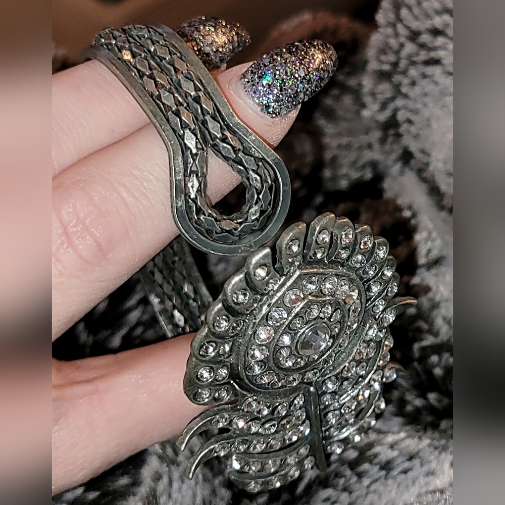 Beautiful Hinged Cuff Bangle Rhinestone Feather B… - image 7